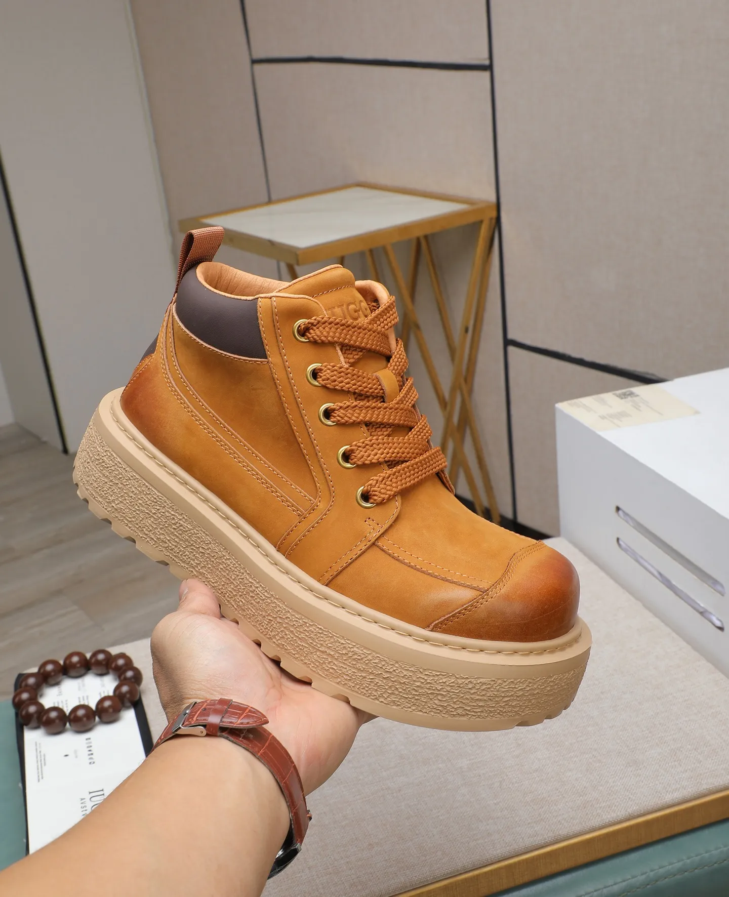 Men's shoes 💰680 IUGGI new retro presbyopia men's shoes, casual and versatile, full of high-end sense, fashionable, luxury and personalized style, joint style, retro presbyopia factor, full of handsome style, first layer suede cowhide, lining wool, rubber outsole, light and non-slip size: 39-44